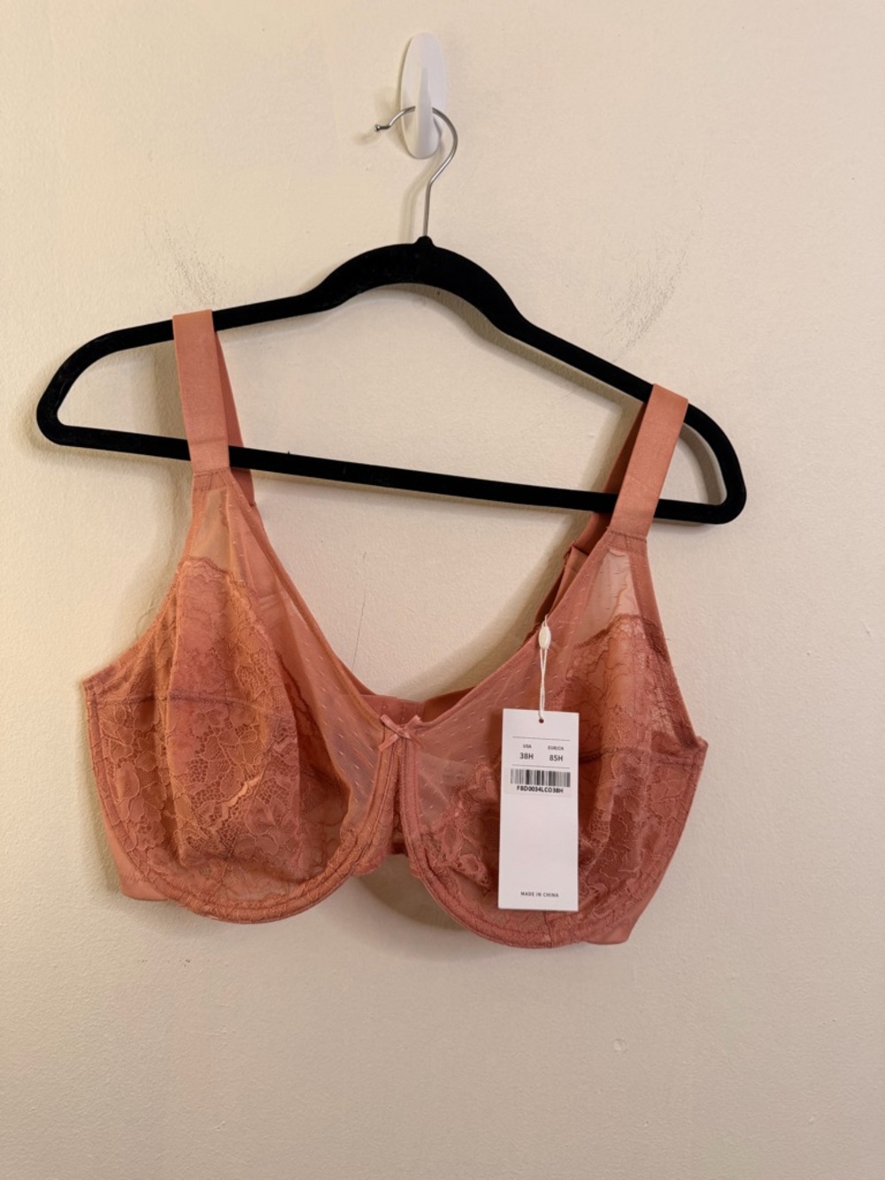 HSIA 38H Bra NWT
